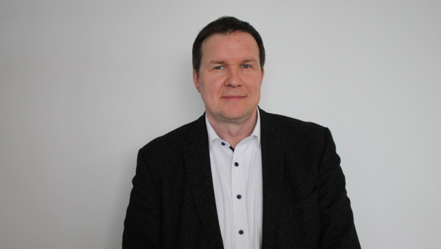 Heiko Schmidt verfügt über eine langjährige und breit gefächerte Erfahrung im Bereich der Bodenbeläge und Bodenbelagssysteme.