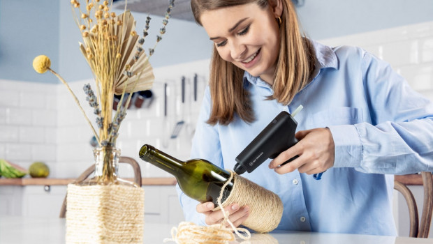 Das neue Unternehmen bietet beispielsweise Heißklebepistolen oder Akkuschrauber an.&nbsp;