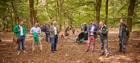 Bauhaus, Baumpflanzaktion, Waldspaziergang