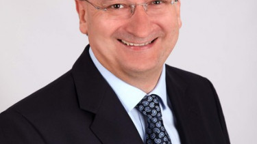 Michael Hürter gibt das Vorstandsmandat der Baumax AG zurück