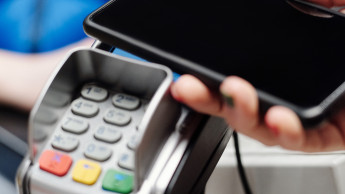 Der Großteil der Deutschen will bargeldlos zahlen können