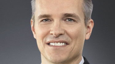 Wechsel in den Beirat und neuer CEO