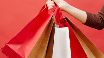 HDE sieht leicht aufgehellte Verbraucherstimmung