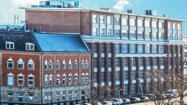 Neue Positec-Räume in schönen, alten Gemäuern in einer Mischung aus postindustrieller Architektur und traditionell historischen Bürogebäuden. Neue Positec-Räume in schönen, alten Gemäuern in einer Mischung aus postindustrieller Architektur und traditionell historischen Bürogebäuden.