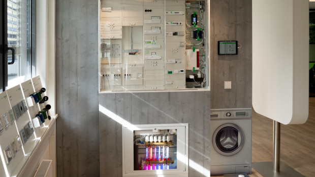 Zukunftsweisende Technologien rund um das „Zuhause der Zukunft“ sowie den „Gewerbebau der Zukunft“ werden erfahrbar. Zukunftsweisende Technologien rund um das „Zuhause der Zukunft“ sowie den „Gewerbebau der Zukunft“ werden erfahrbar.