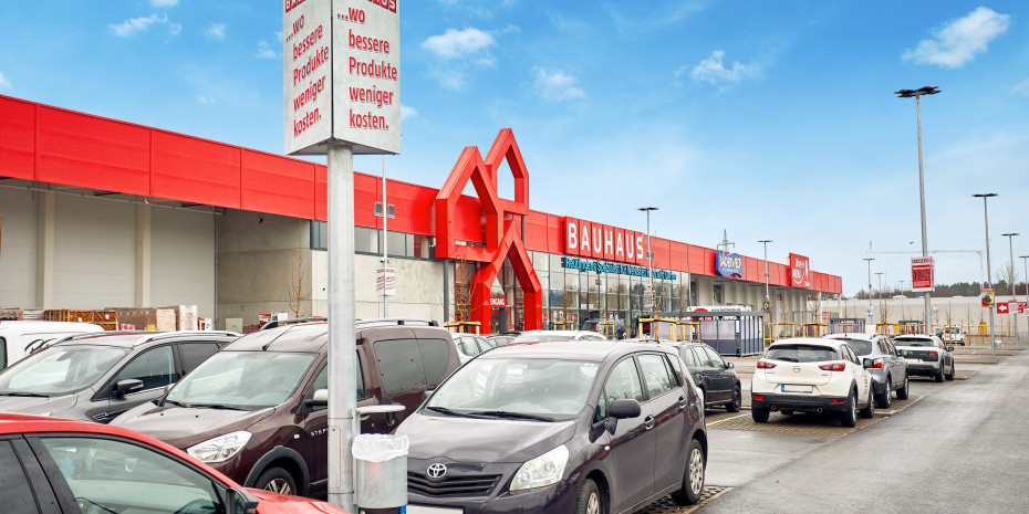 Bauhaus, Reutlingen, Front 