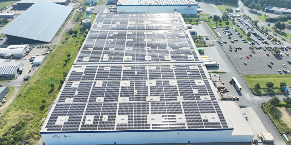 Seit 2024 wird der Ostendorf-Standort in Coesfeld vollständig mit Strom aus erneuerbaren Energien versorgt – ein Großteil davon aus der eigenen Solaranlage.&nbsp;