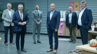 Landgard tritt wieder in den ZVG ein