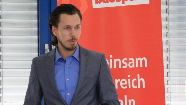 Fabian Farkas referierte über das neue Wettbewerbs- und Mindestlohngesetz.