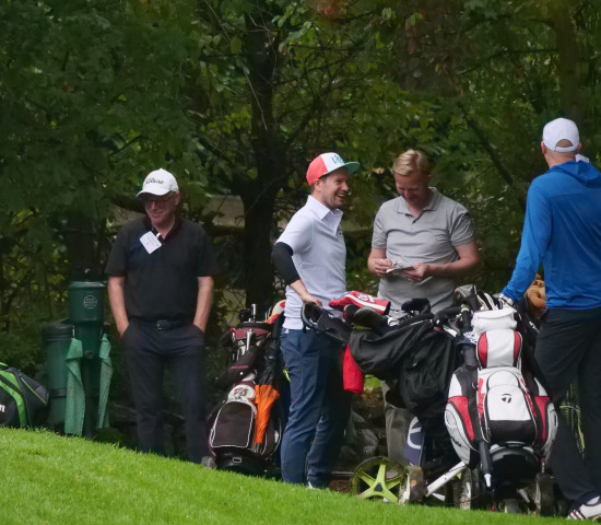 Das Golfturnier des BHB bedeutet zwei Tage gemeinsam mit vielen Freunden, Bekannten, Geschäftspartnerinnen und -partnern,&nbsp;gleich ob vom Handel, den Lieferanten oder Dienstleistern.