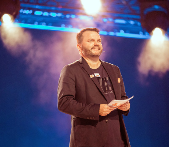 „Hart, aber herzlich“: Timo Huwer, Sprecher der Geschäftsführung,  über den „Globus-Baumarkt-Spirit.“