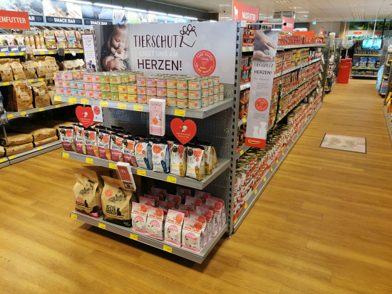 Im speziellen Goodyfriends-Tierschutzregal stehen Angebote zu den mit dem Spendenlabel versehenen Produkten zur Verfügung. Im speziellen Goodyfriends-Tierschutzregal stehen Angebote zu den mit dem Spendenlabel versehenen Produkten zur Verfügung.