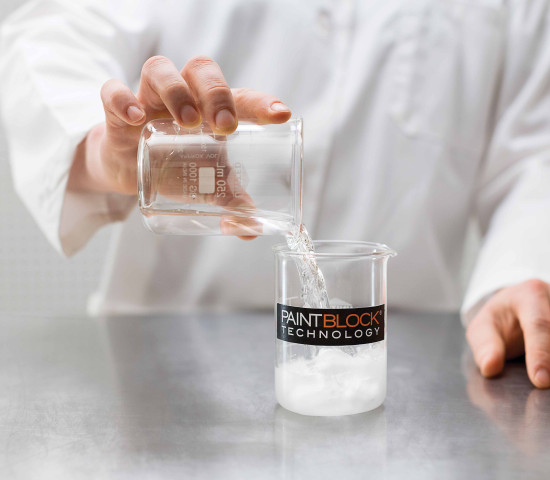 … gegenüber Wasser und Farbe …&nbsp;