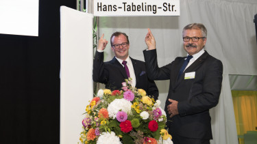 Hawita feiert den 25. Geburtstag mit einer eigenen Straße