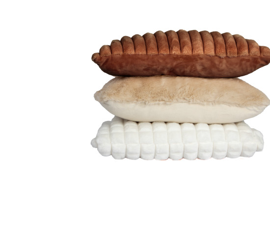 Natürliche, gedeckte Farben wie warme Beige- und Brauntöne&nbsp;und viele Weißnuancen bestimmen die Designs&nbsp;aus diesem Jahr.