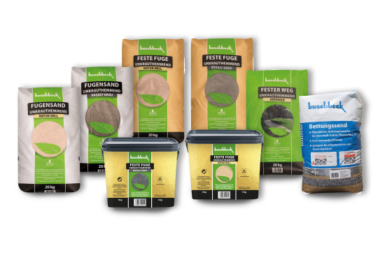Um eine vollumfängliche Terrassengestaltung anbieten zu können, gehören auch Fugensandprodukte zum Produktsortiment.