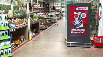 Toom stattet Märkte mit digitalen Werbetafeln aus