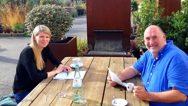 Die Inspektoren Susanne Forst und Oliver Mathys&nbsp;sind bereit für die diesjährigen Prüfungen der Gartencenter.