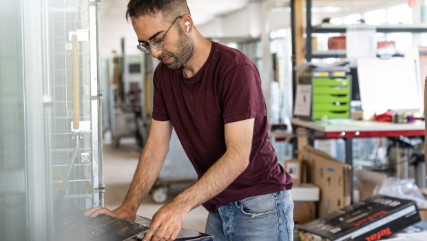 Der Onlinehändler Galaxus etwa, der auch ein großes Sortiment an DIY-Artikeln anbietet, bereitet Geräte auf und verkauft sie weiter.&nbsp;