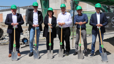 Spatenstich für Rösle-Neubau