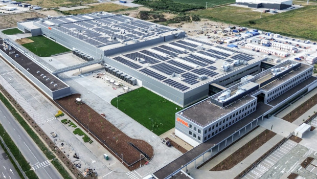 Das neue Werk bietet eine Produktionsfläche von 47.000 m².