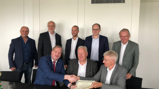 Die Danhauser-Gruppe gründet einen Beirat für die übernommenen Standorte (v. l.): Rainer Segl, Stefan Siegert, Johannes Schuller, Alexander Segl, Markus Baum, Julian Schneider, Dr. Michael Zupancic und Wolfgang Gural.