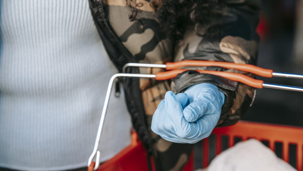 Wie sich Corona und steigende Preise auf Konsumenten in verschiedenen Ländern auswirken, haben Alvarez & Marsal und Retail Economics untersucht.&nbsp;