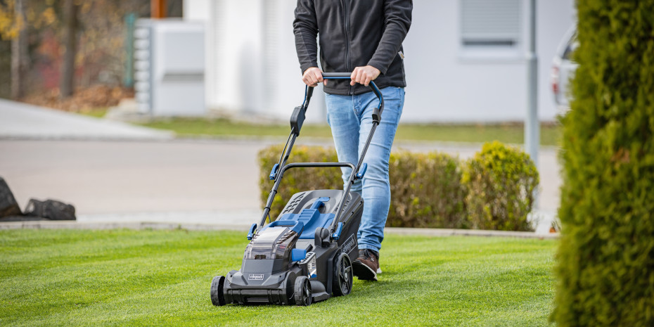 Der Scheppach Akku-Rasenmäher BC-MP380-X eignet sich für Gärten mit einer Rasenfläche von 450 bis 500 m2.