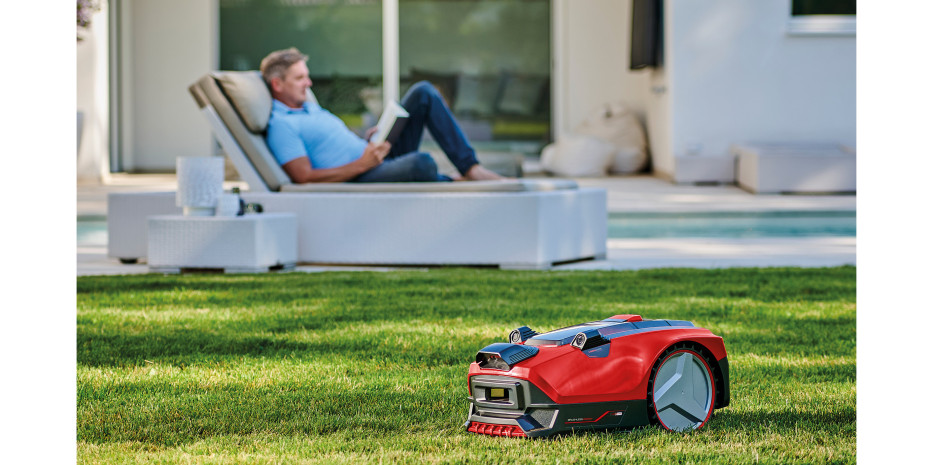 Dank Kameratechnologie und Ultraschallsensoren kommt&nbsp;der Einhell Feelexo Cam 500 ohne Begrenzungsdrähte aus.&nbsp;