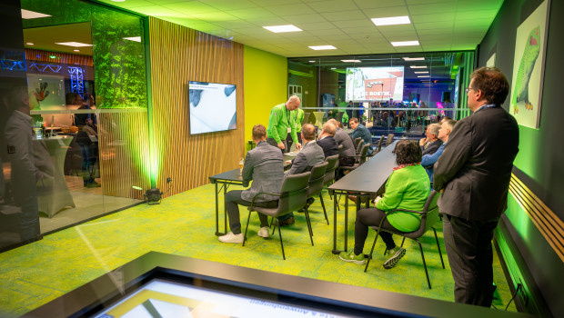 Die Teilnehmer der Einweihungsfeier erhielten Einblicke in die neuen Schulungsräume.&nbsp;