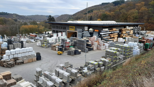 Das Engel Bauzentrum in Haiger ist ab 1. Januar 2023 neuer Eurobaustoff-Gesellschafter. Das Engel Bauzentrum in Haiger ist ab 1. Januar 2023 neuer Eurobaustoff-Gesellschafter.