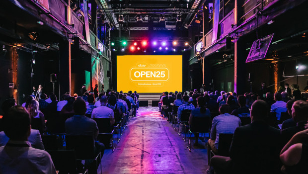 Im Rahmen seines Jubiläums lädt Ebay zu den Ebay Open 2025 nach Berlin ein.