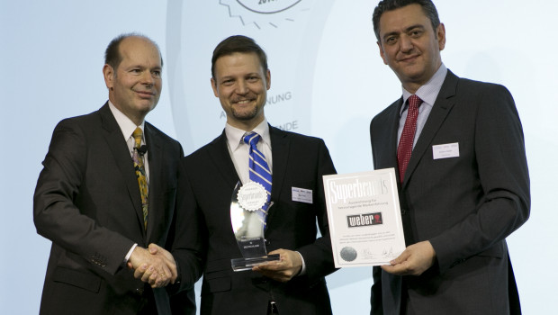 Marc André Palm (M.), Marketing Director EMEA Central von Weber-Stephen Deutschland, Norbert Lux (l.), Managing Director Superbrands Germany, Eamonn Sadler, CEO Superbrands International