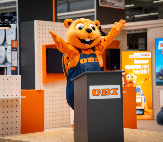 Der OBI-Biber eröffnet am liebsten neue Märkte. Der OBI-Biber eröffnet am liebsten neue Märkte.