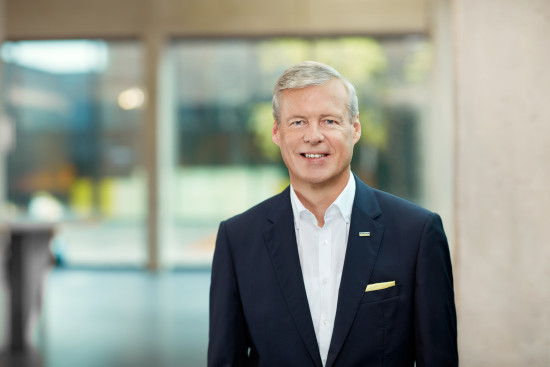 Der Vorstandsvorsitzende zeigt sich trotz der Herausforderungen im vergangenen Jahr optimistisch.&nbsp;