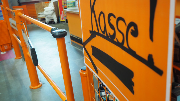 Die Deutschen halten sich beim Einkaufen zurück. Das spüren die Händler in den Kassen.&nbsp;