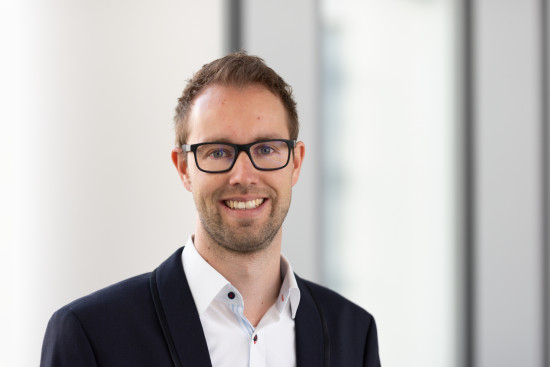 Florian Reichel besetzt die Position des IT-Leiters. Florian Reichel besetzt die Position des IT-Leiters.