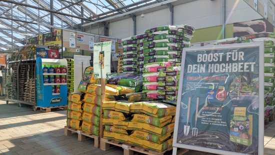 Zum Saisonstart hat Westland mit dem Gartencenter Rehner mehrere Aktionen umgesetzt. Eine davon ist der „Boost für dein Hochbeet“.&nbsp;