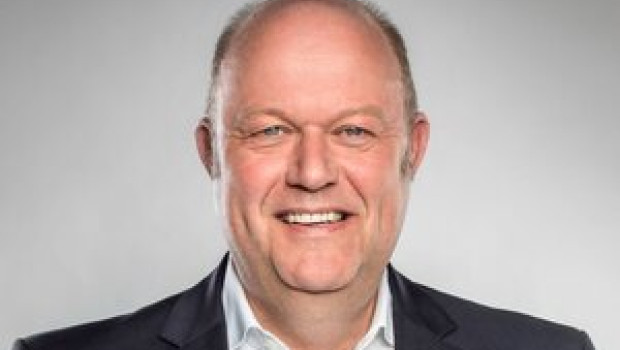 Von Preen folgt als HDE-Präsident auf Sanktjohanser. Von Preen folgt als HDE-Präsident auf Sanktjohanser.