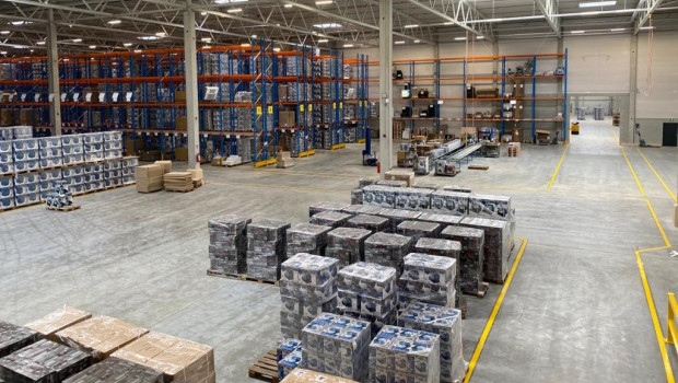 Die Zahl der Palettenstellplätze hat sich mehr als verdoppelt. Die Zahl der Palettenstellplätze hat sich mehr als verdoppelt.