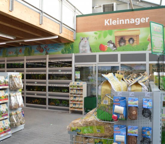 Die Heimtierabteilung mit Lebendtier verfügt über 400 m² Verkaufsfläche.