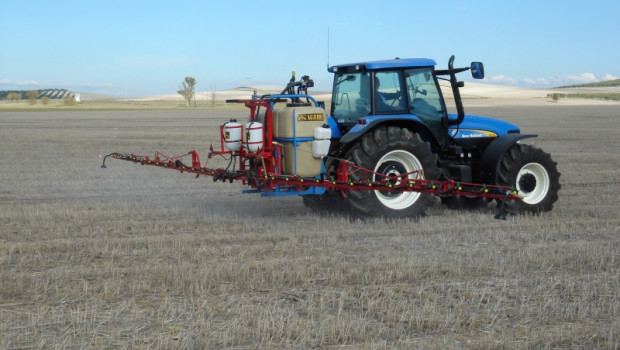 Glyphosat wird hauptsächlich in der Landwirtschaft eingesetzt. Der Wirkstoff kommt aber auch im Hobbygarten zur Anwendung. Foto: Infoportal Glyphosat/Monsanto
