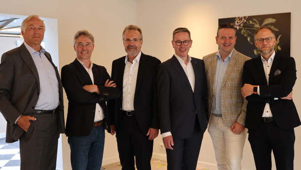 Der Aufsichtsrat von EK Retail (v. l.): Peter Dirks (stellvertretender Vorsitzender), Naarden (NL); Nico Vanderveen, Assen (NL); Wolfgang Neuhoff, Dortmund (DE); Johannes Lenzschau (Vorsitzender), Wildeshausen (DE); Paul Berden, Venlo-Blerick (NL) und Dr. Marc Zgaga, Köln (DE).