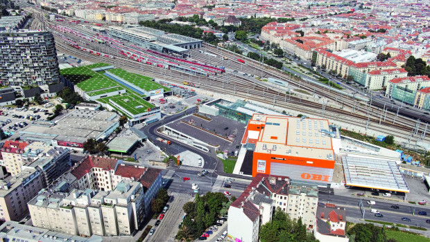 Luftbild des Sochor-Geländes in Wien mit dem neuen Obi-Baumarkt.
