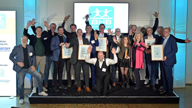 Die Gewinner des BHB-Branchen-Awards 2026 nach der Preisverleihung im Kölner Tanzbrunnen. Die Gewinner des BHB-Branchen-Awards 2026 nach der Preisverleihung im Kölner Tanzbrunnen.