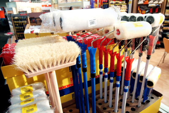 Die Hersteller von Farben und Malerzubehör passen sich den Trends an.