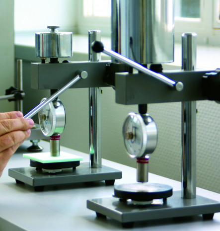 Selit, Prüf- und Entwicklungslabor