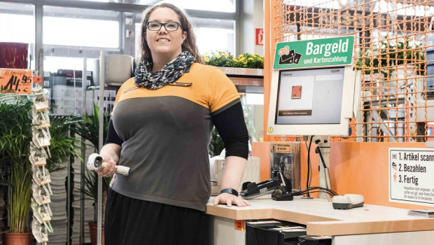 Selbstbedienungskassen bietet beispielsweise Hornbach an.&nbsp;