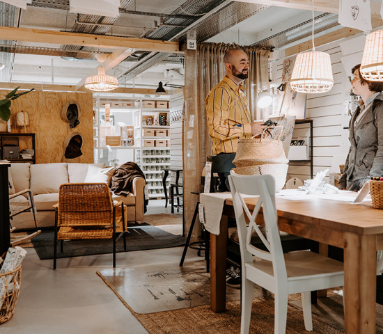 Auf zwei Ebenen zeigt Ikea La Madeleine 29 Wohnbeispiele.